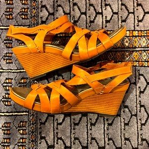 Super cute brown Clark platform heals